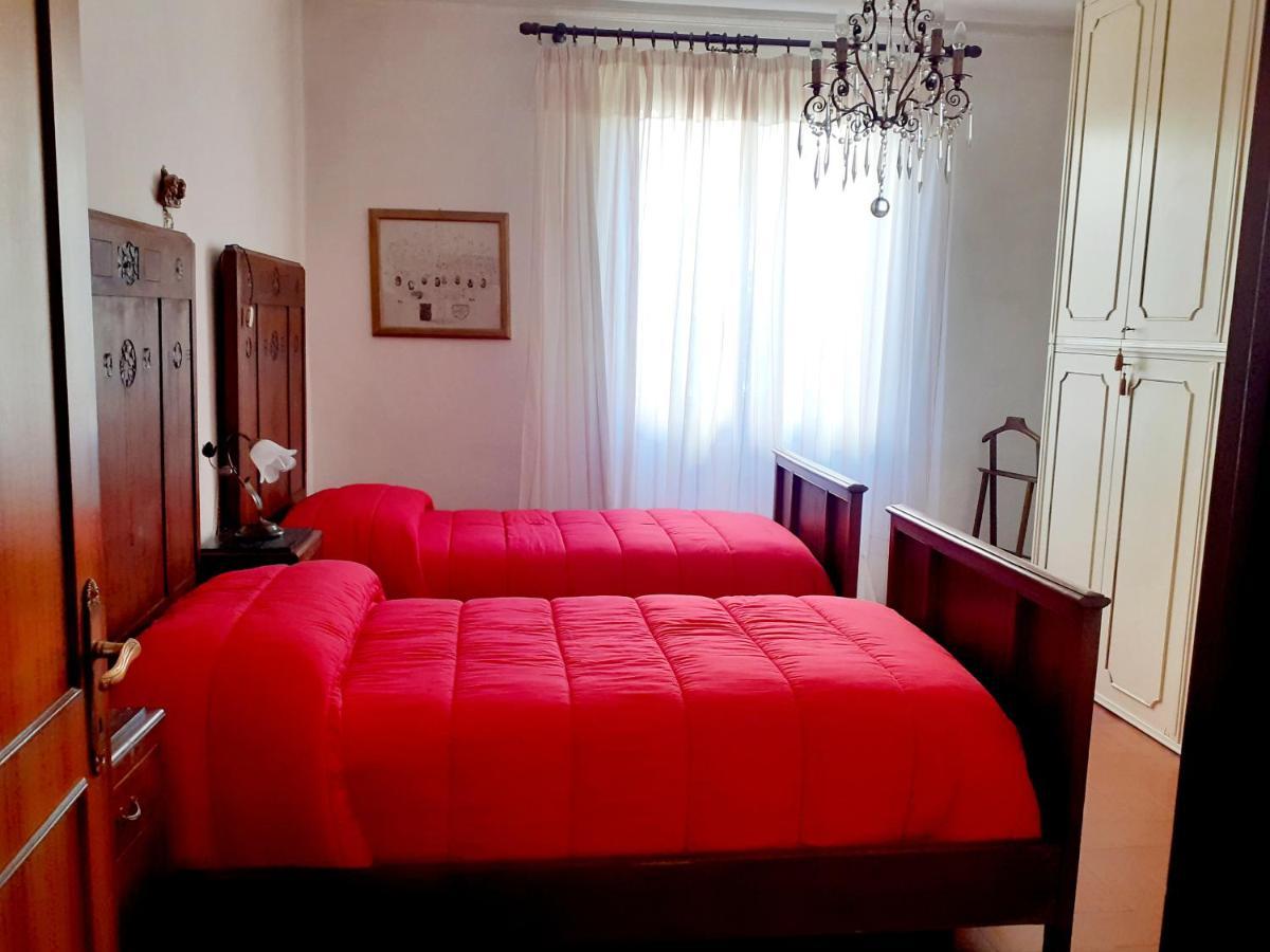 Casa Vacanze Dalla Nonna Apartment บิบเบียนา ภายนอก รูปภาพ