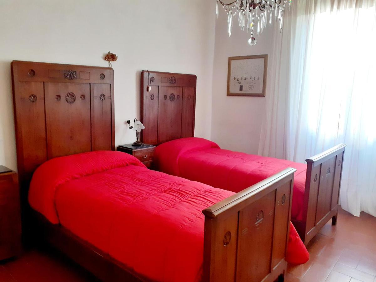 Casa Vacanze Dalla Nonna Apartment บิบเบียนา ภายนอก รูปภาพ